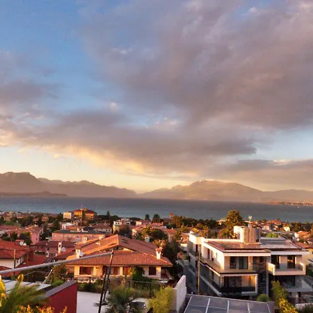 Great Lake View Penthouse Desenzano * Desenzano del Garda