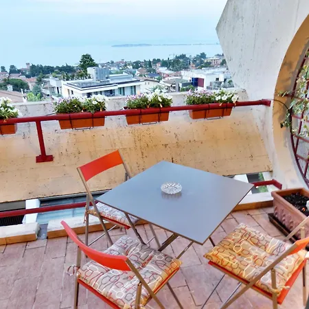 Great Lake View Penthouse Desenzano Apartment *